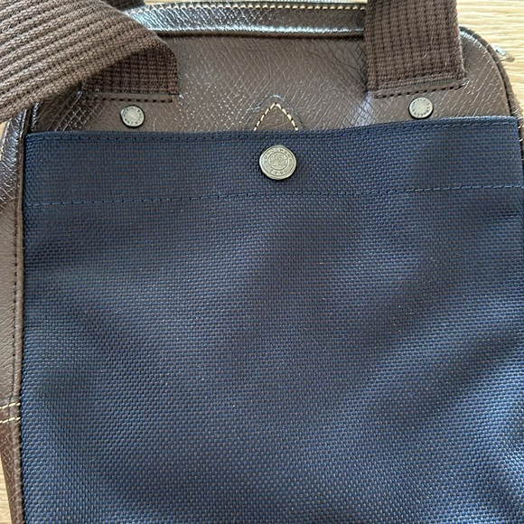 Longchamp B Oxford Small Crossbody Bag - Picture 3 of 5